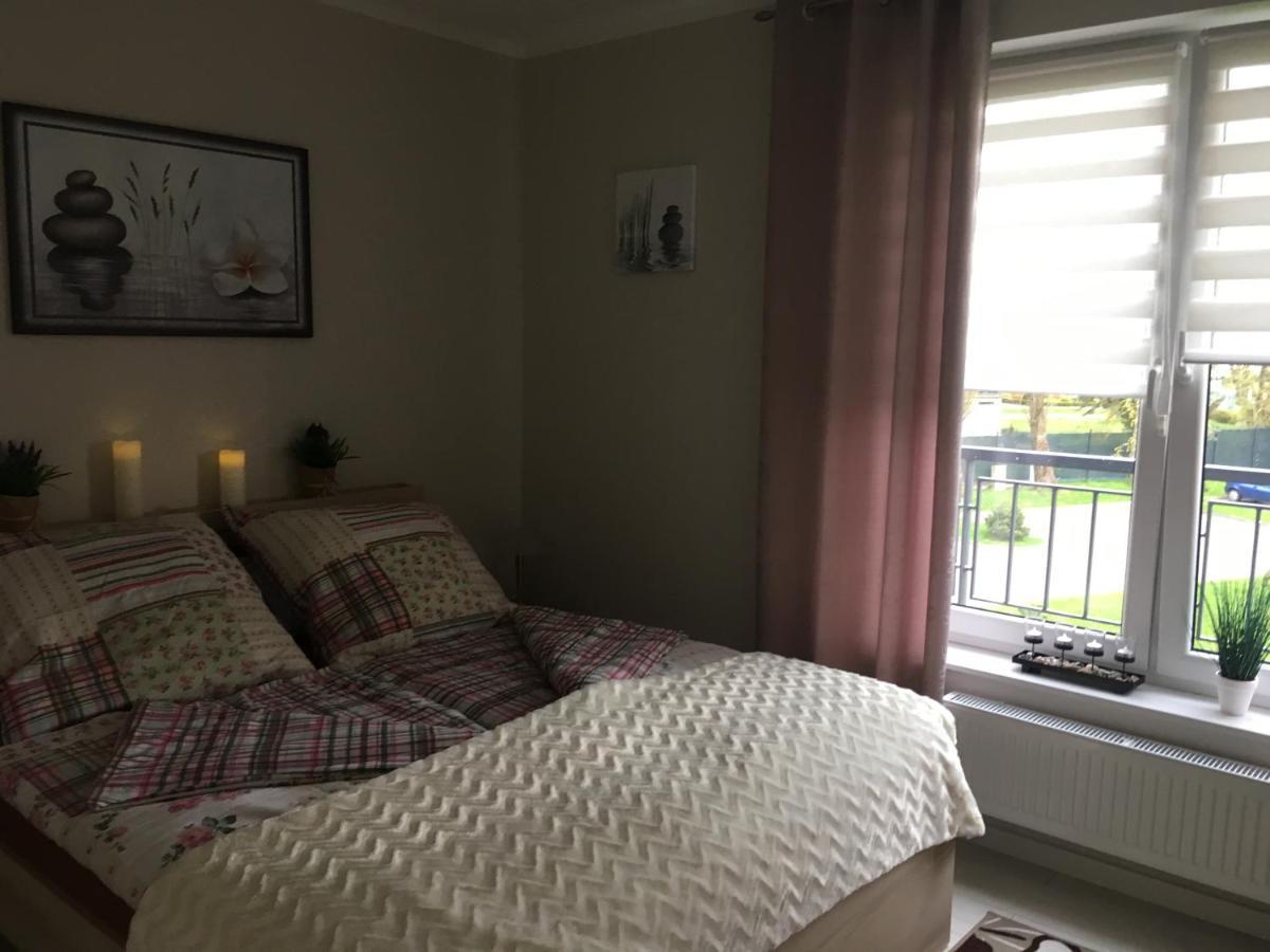 Apartament Deluxe 尤斯托尼莫斯基 外观 照片