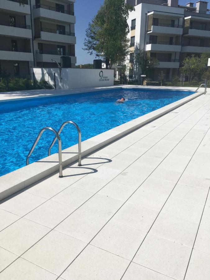 Apartament Deluxe 尤斯托尼莫斯基 外观 照片
