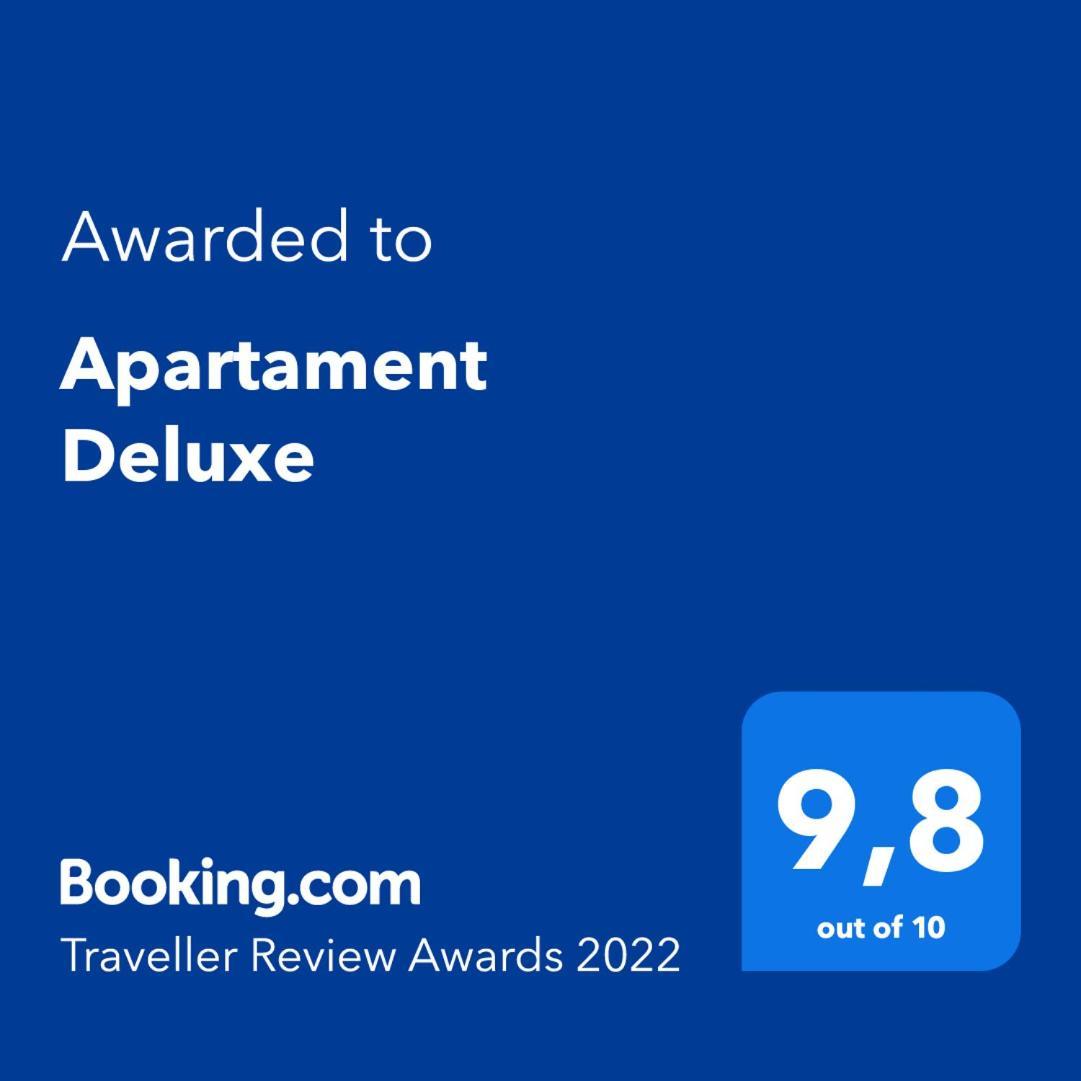 Apartament Deluxe 尤斯托尼莫斯基 外观 照片