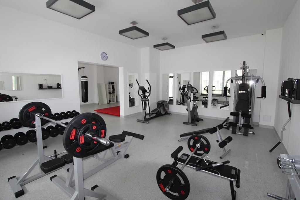 Apartament Deluxe 尤斯托尼莫斯基 外观 照片