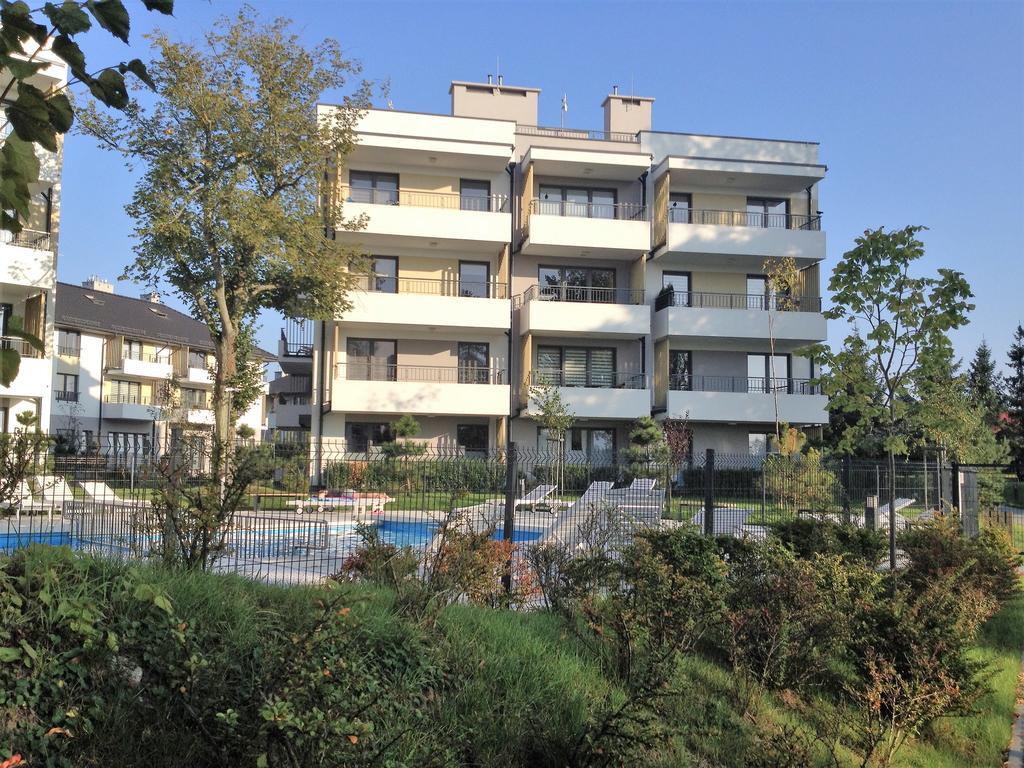 Apartament Deluxe 尤斯托尼莫斯基 外观 照片